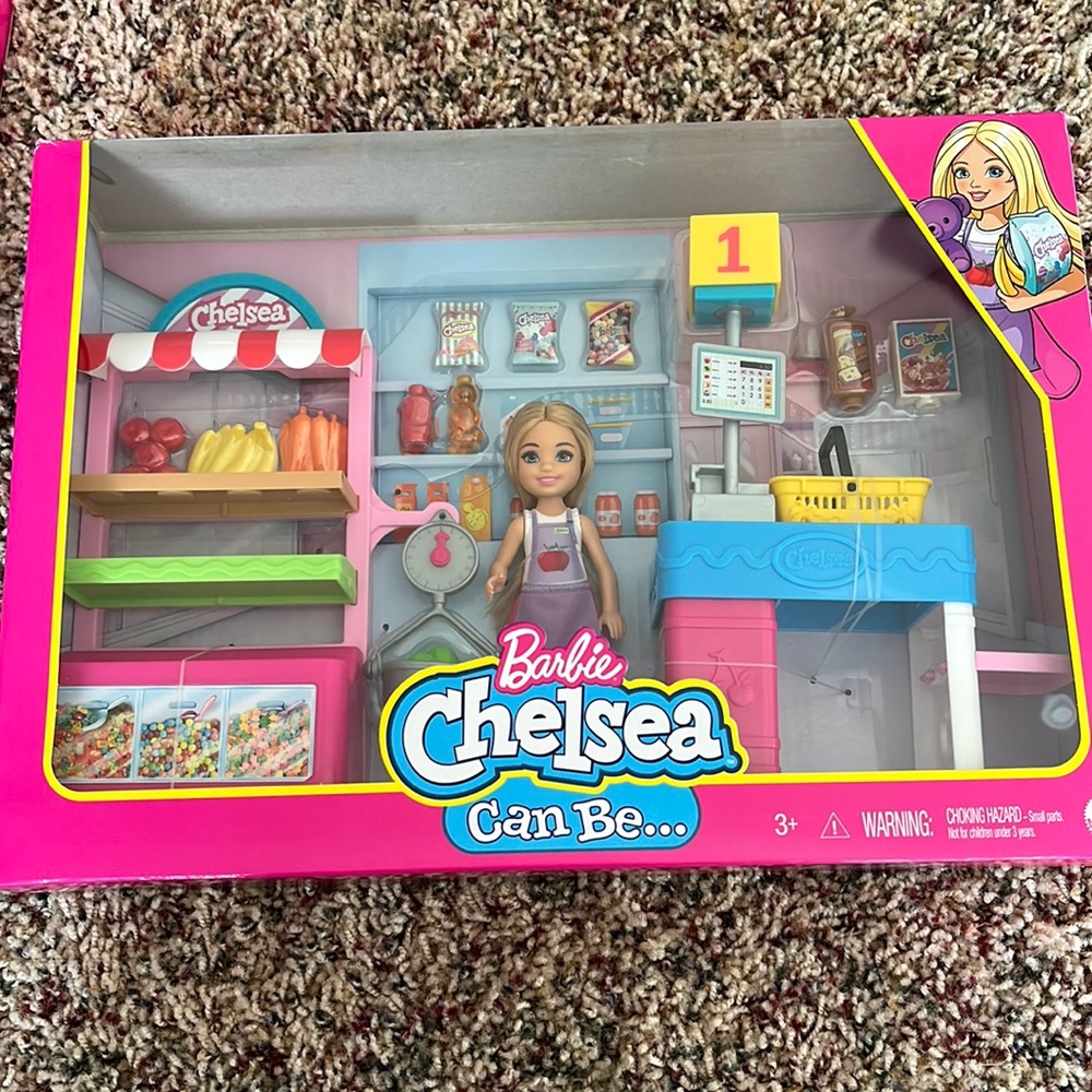 Barbie Chelsea Can Be Doll & Snack Stand Playset